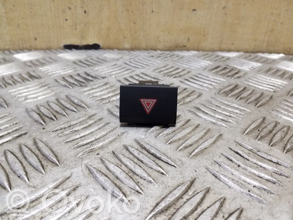 Audi A3 S3 8P Hazard light switch 