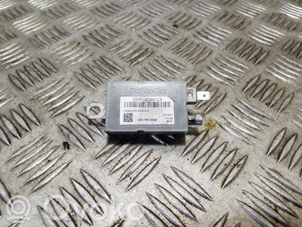 Ford Mondeo MK V Antenos stiprintuvas 