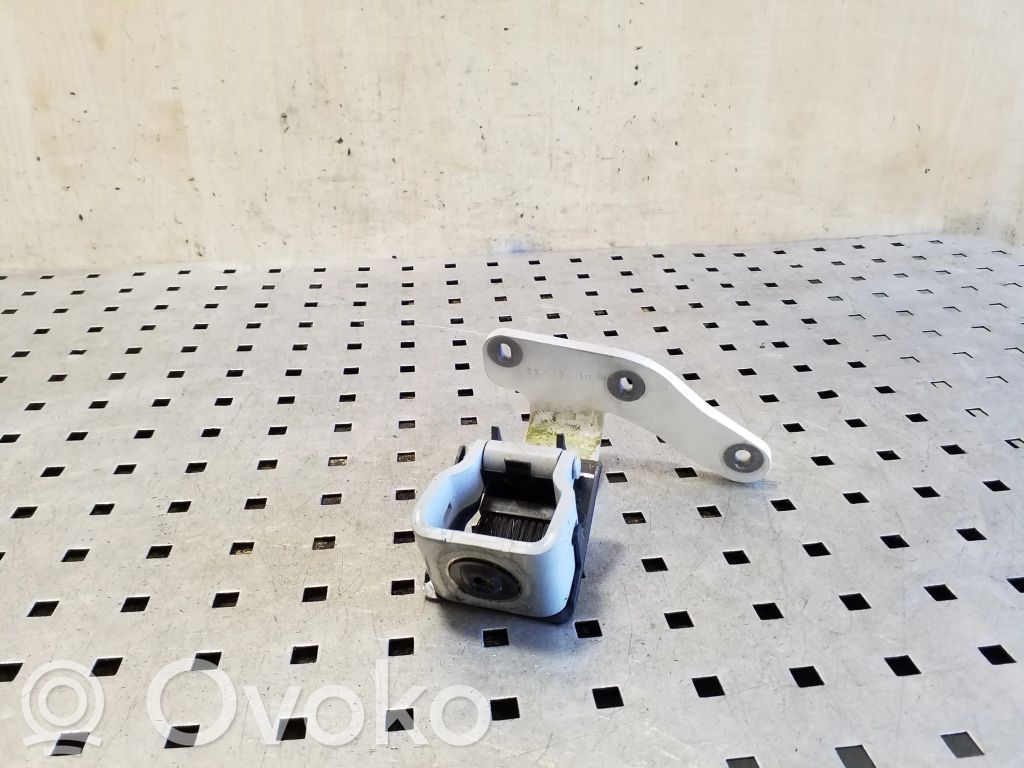 Porsche Cayenne (92A) Tailgate/trunk/boot hinge 