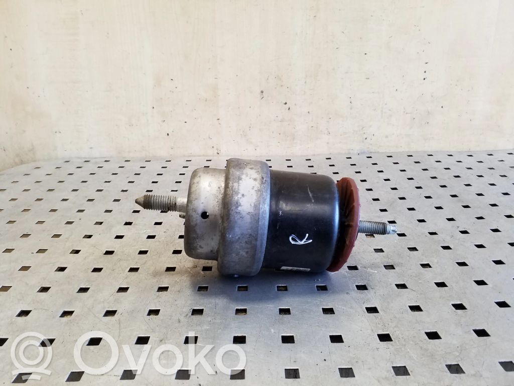 Engine mount bracket   JB3G6038AF
