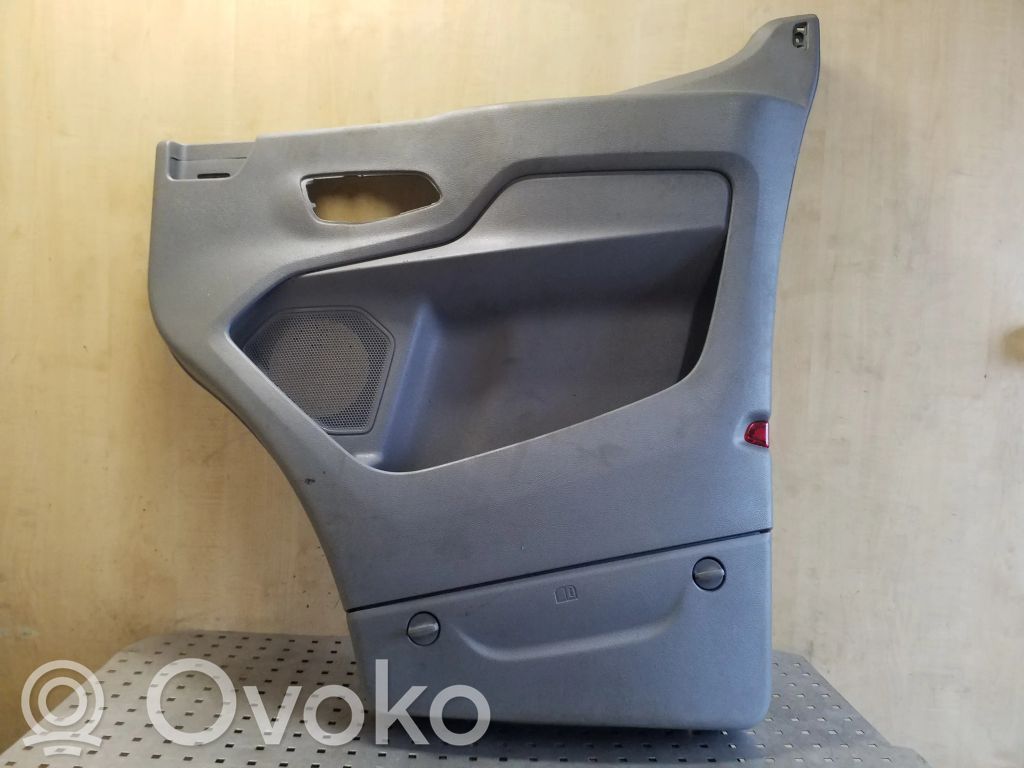 Ford Transit Etuoven verhoilu 