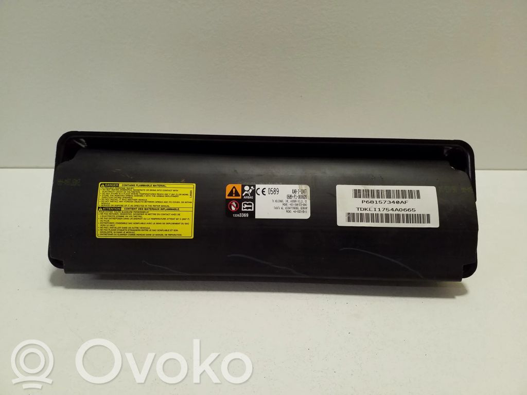 Poduszka powietrzna Airbag chroniąca kolana   68157340AF