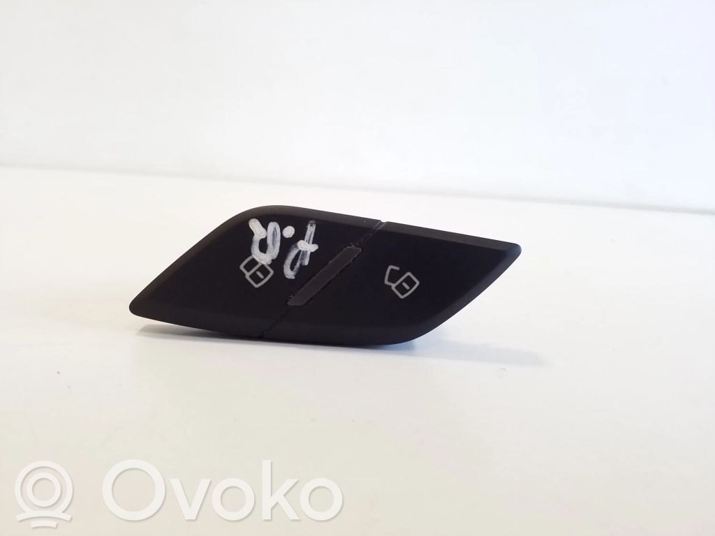 Audi Q3 8U Central locking switch button 