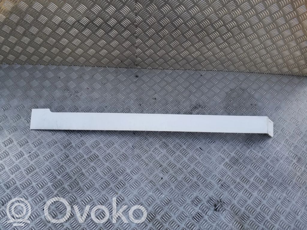 Opel Vivaro Moldura de la guía de la puerta corredera 