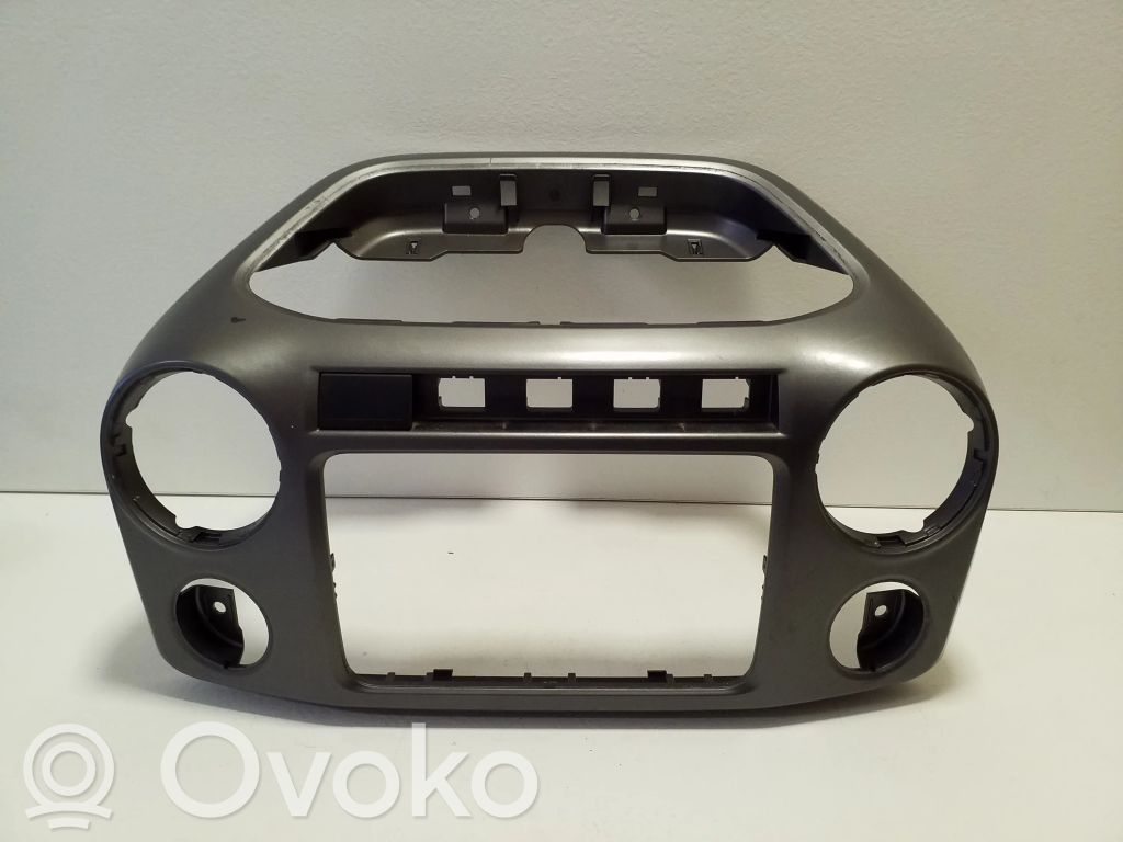 Volkswagen Amarok Konsola środkowa / Radio / GPS