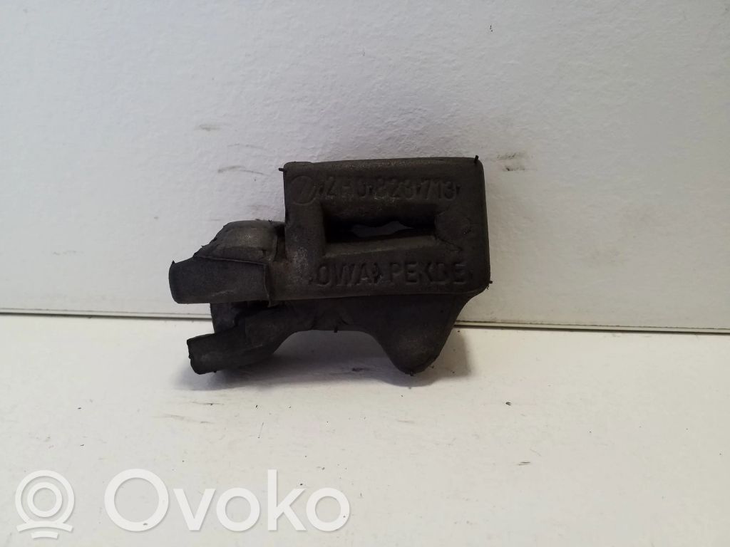 Volkswagen Amarok Wygłuszenie / Pianka błotnika przedniego 