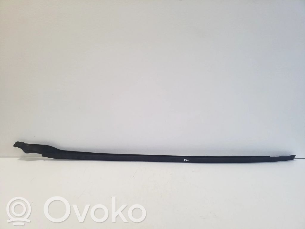 Jaguar XE Windshield trim 