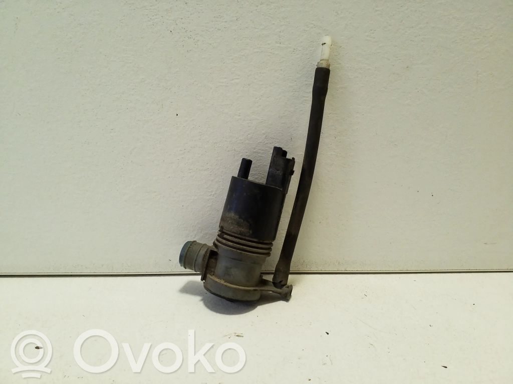 Renault Trafic III (X82) Windscreen/windshield washer pump 