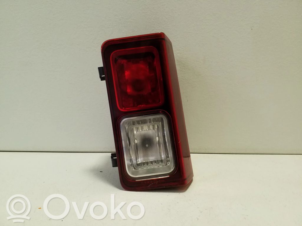 Renault Trafic III (X82) Takapuskurin valo 