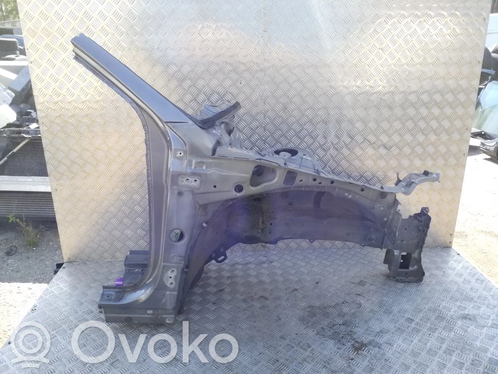 Panel lateral delantero