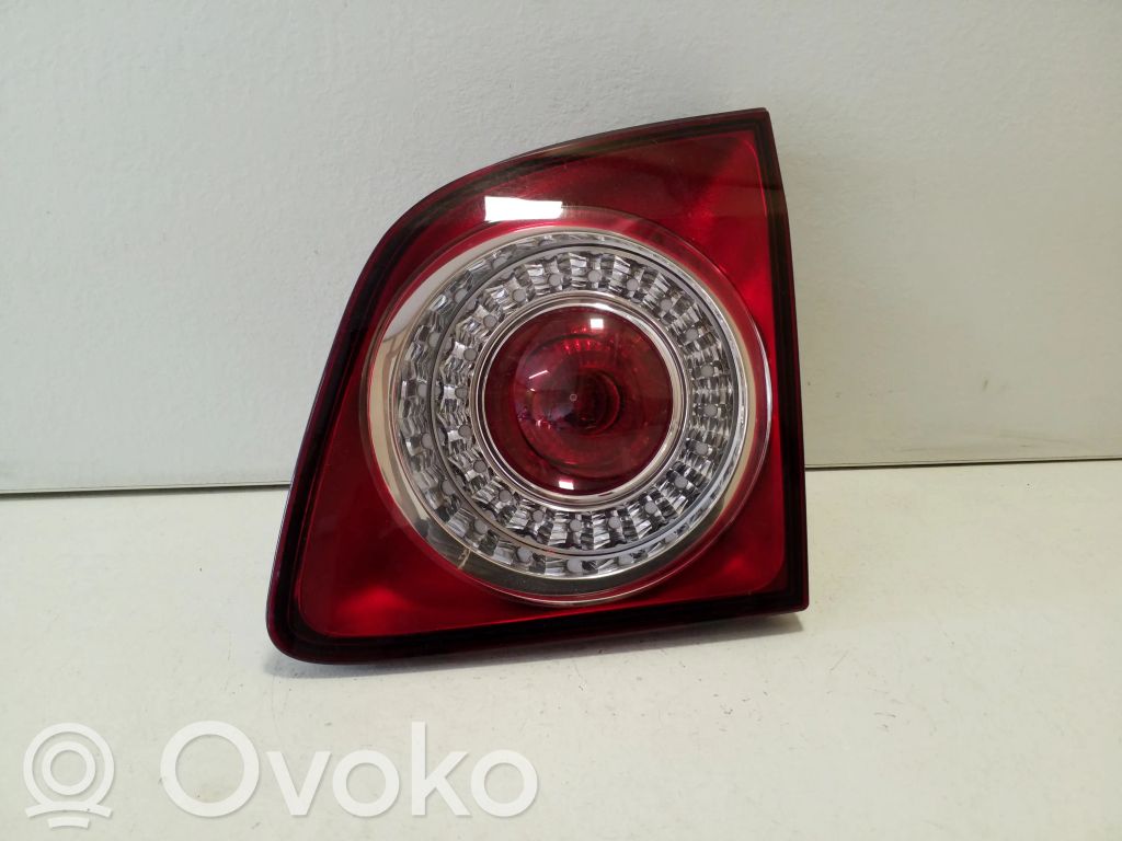 Volkswagen Golf Plus Lampy tylnej klapy bagażnika 