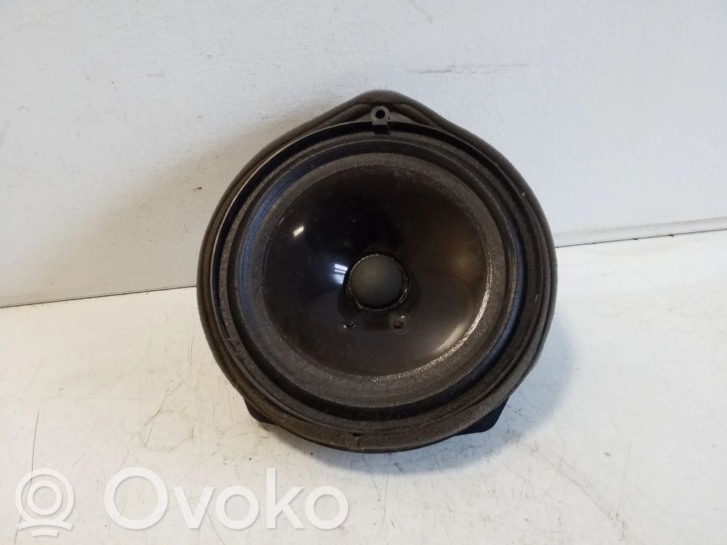 Altavoz de la puerta trasera