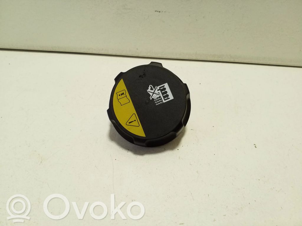 Korek zbiornika wyrównawczego chłodziwa   32222123