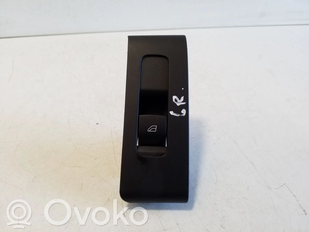 Volvo XC40 Electric window control switch 