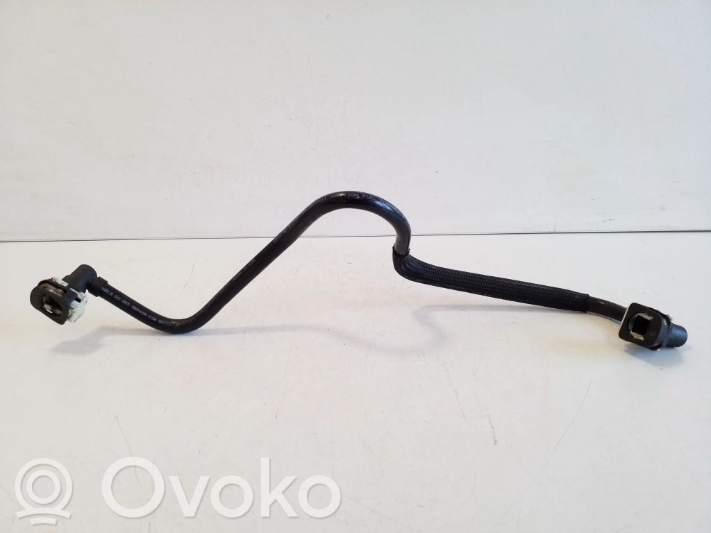 Volvo XC40 Conductă/furtun vacuum 