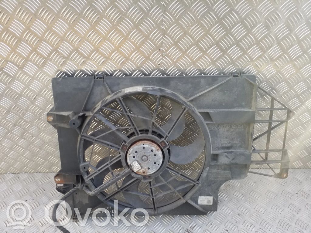 Volkswagen Transporter - Caravelle T5 Elektryczny wentylator chłodnicy 