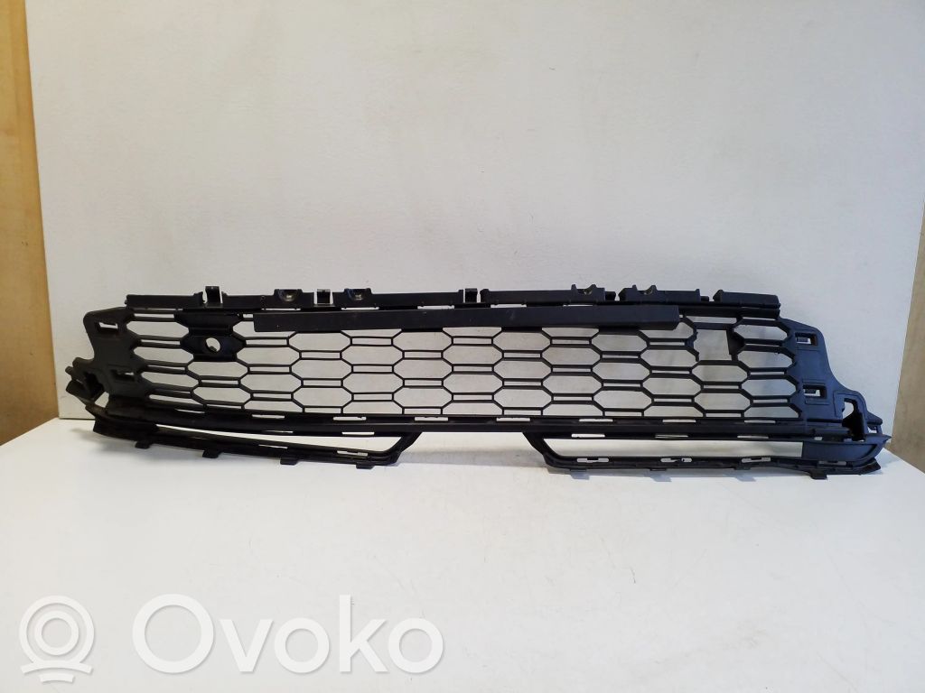 Skoda Kamiq Kratka dolna zderzaka przedniego 