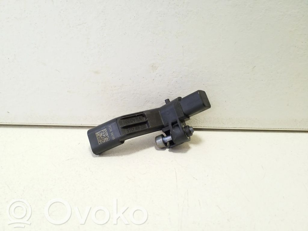 Skoda Kamiq Crankshaft position sensor 
