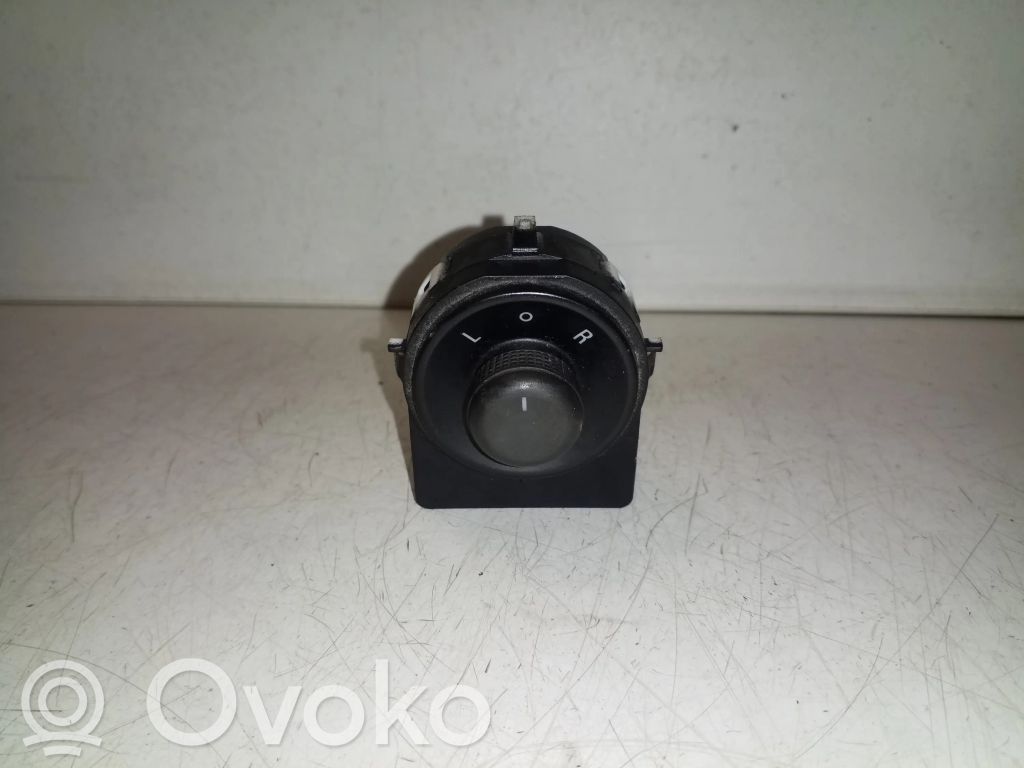 Opel Zafira C Przycisk regulacji lusterek bocznych 