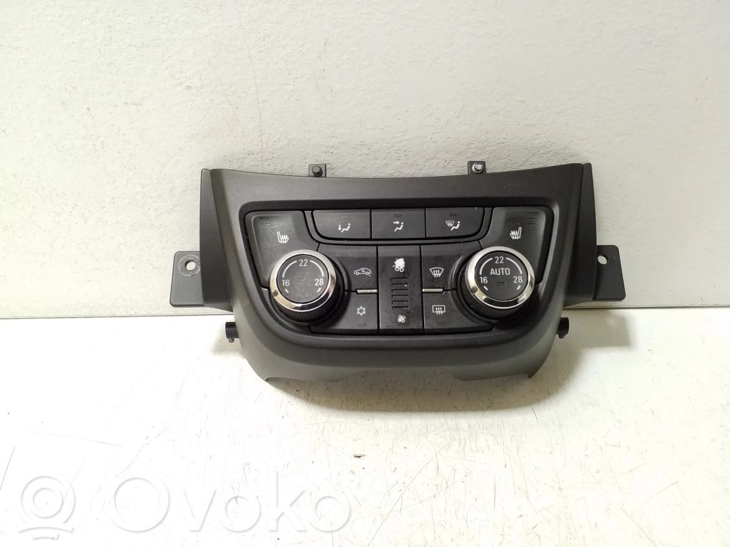 Opel Zafira C Climate control unit 