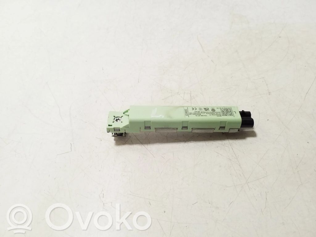 Volkswagen ID.4 Pystyantennivahvistin