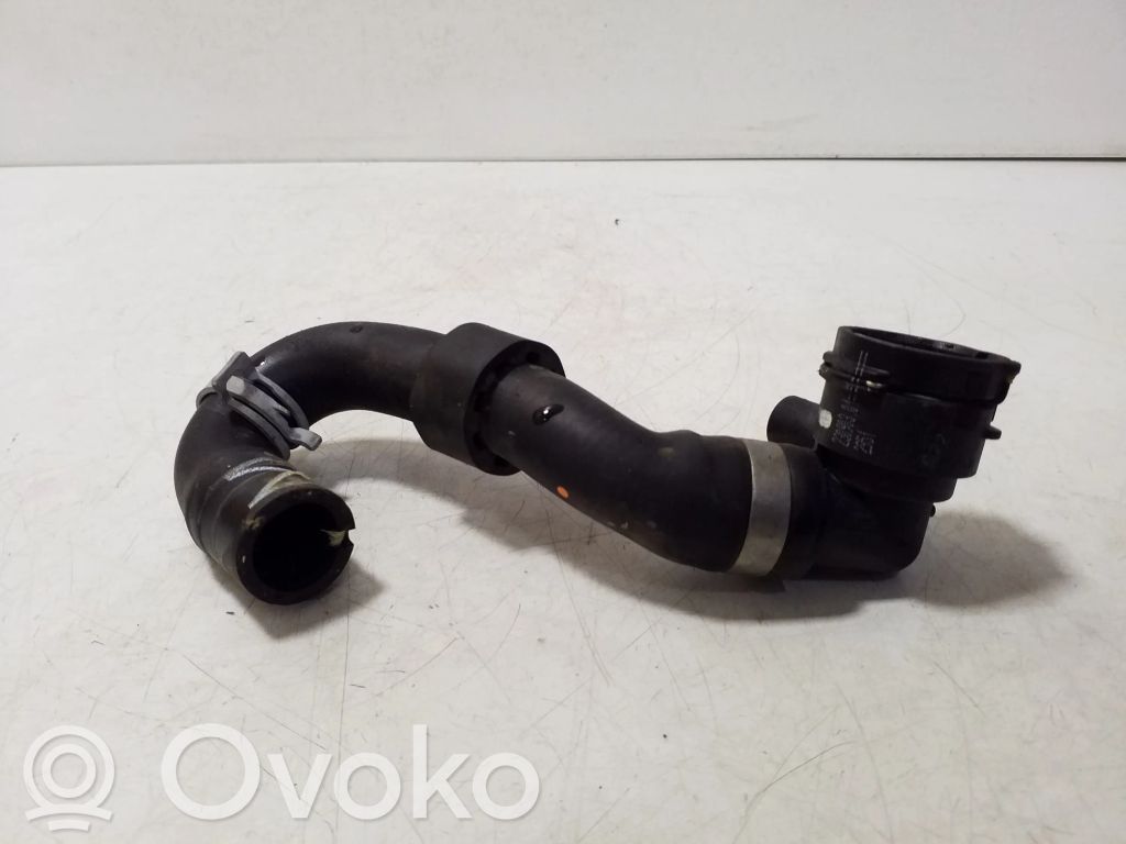 Volkswagen ID.4 Tubo flessibile del liquido di raffreddamento del motore