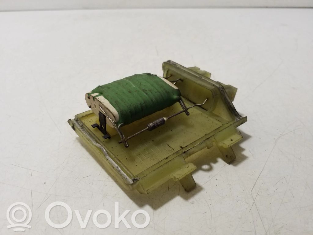 Volkswagen PASSAT B4 Motor aerotermă/rezistor ventilator 