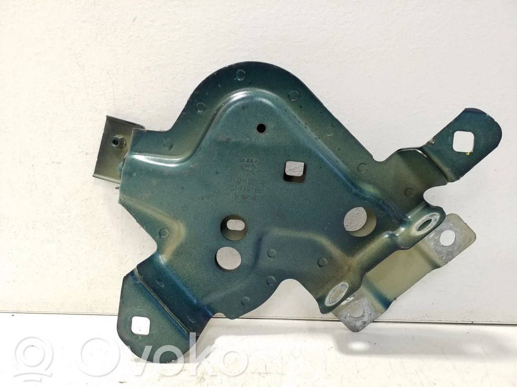 Audi e-tron Fender mounting bracket 