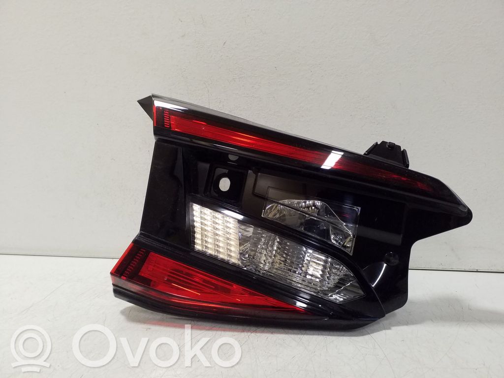 Lampy tylnej klapy bagażnika   STANLEYW6364