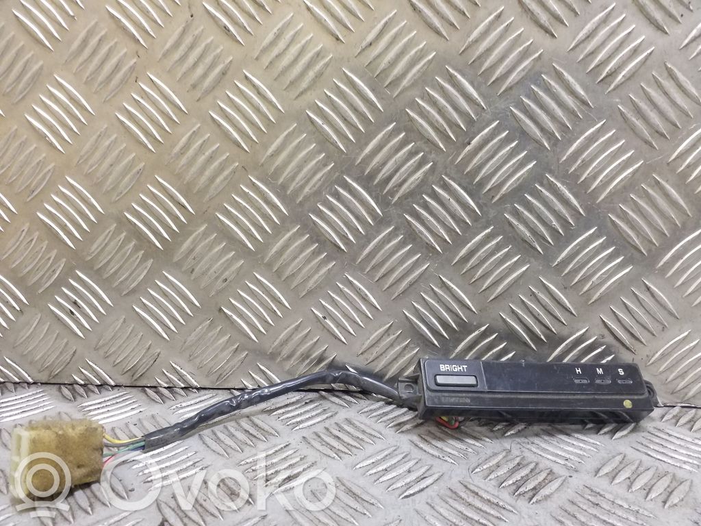 Monitor / wyświetlacz / ekran   8AD419ABS