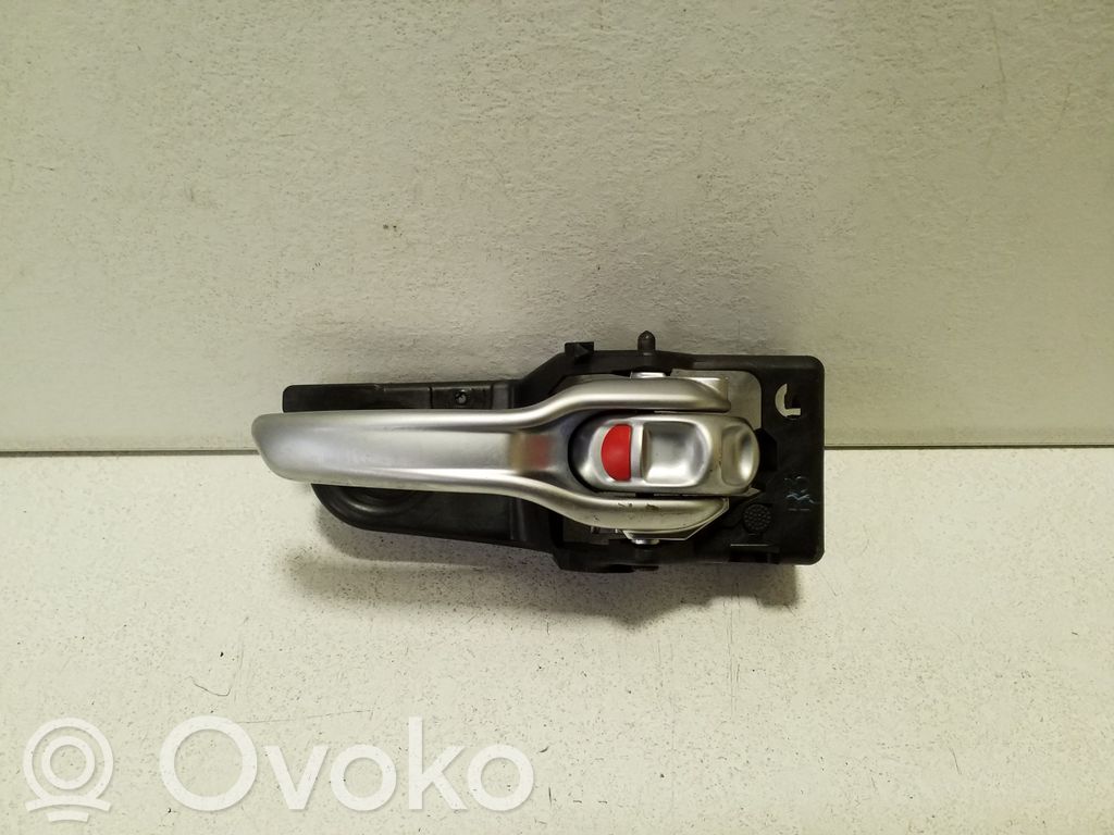 Jeep Cherokee KL Manecilla interna puerta delantera 