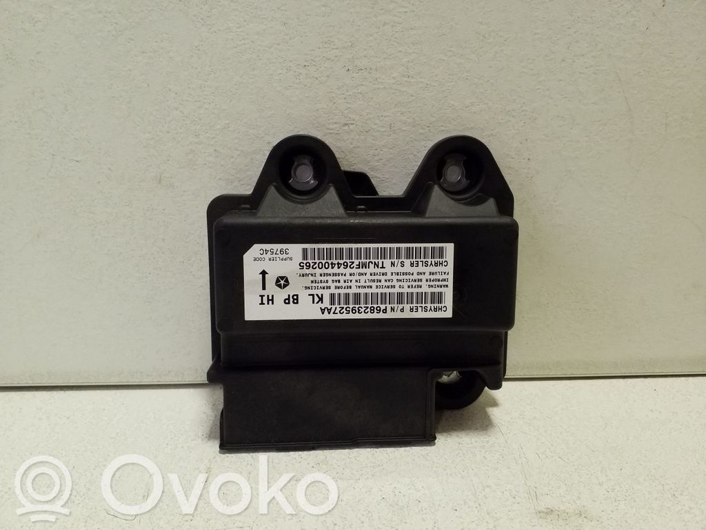 Unidad de control/módulo del Airbag   68239527AA,TNJMF264400265