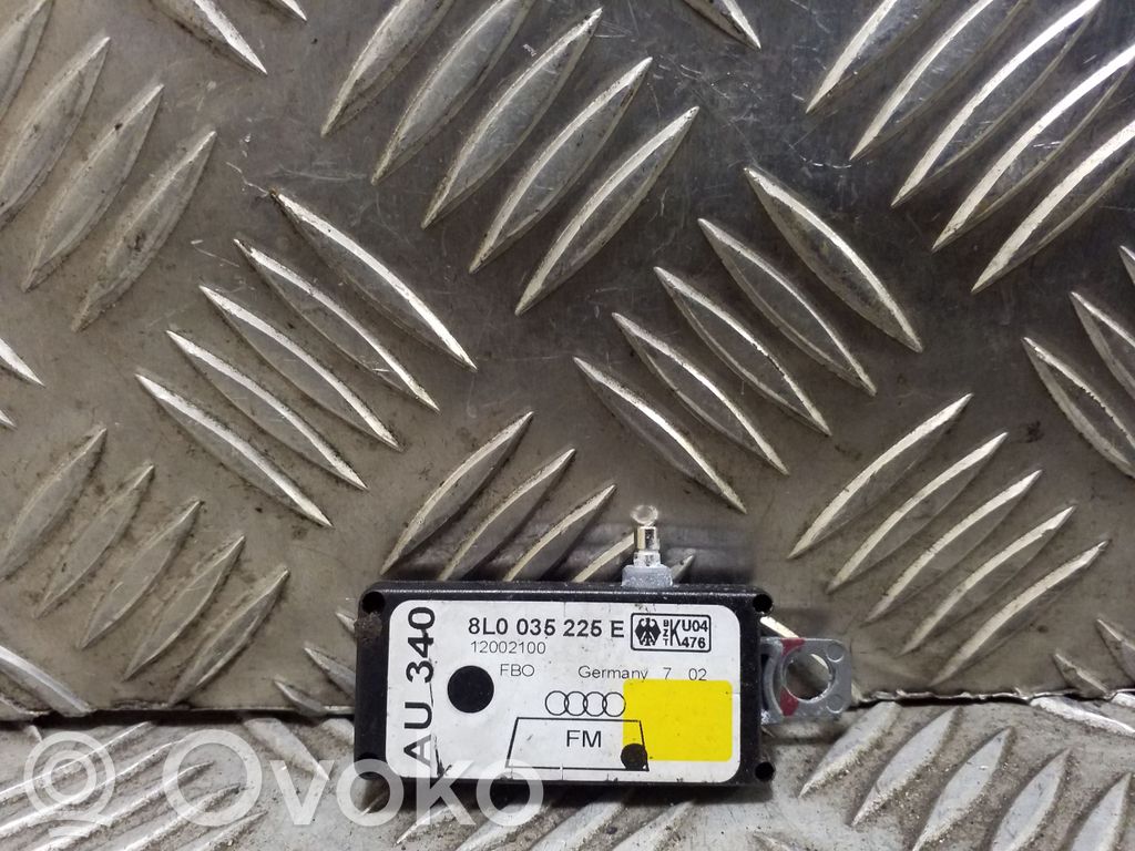 Audi A3 S3 8L Pystyantennivahvistin 