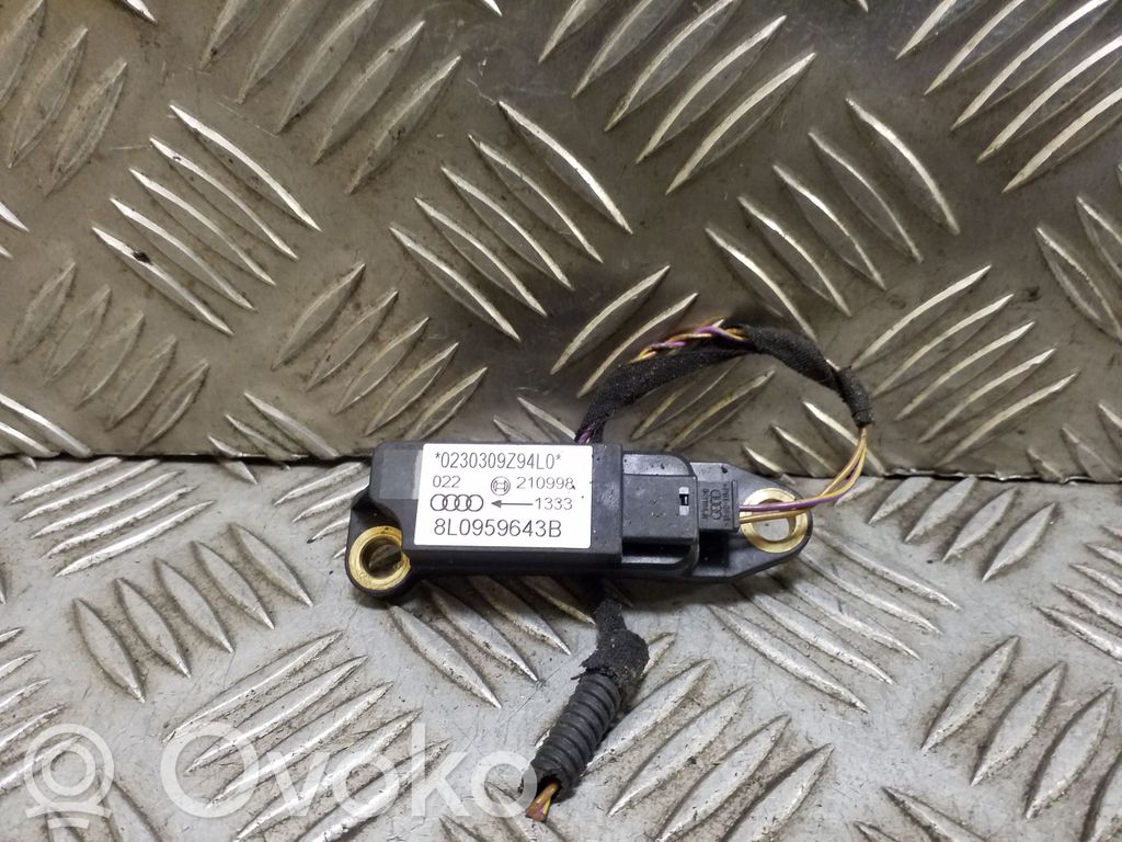 Audi A3 S3 8L Sensore d’urto/d'impatto apertura airbag 