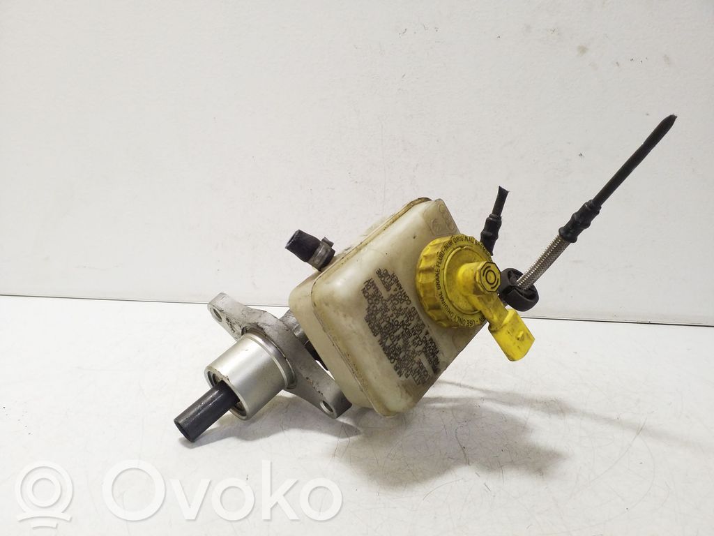 Audi A3 S3 8L Pääjarrusylinteri 