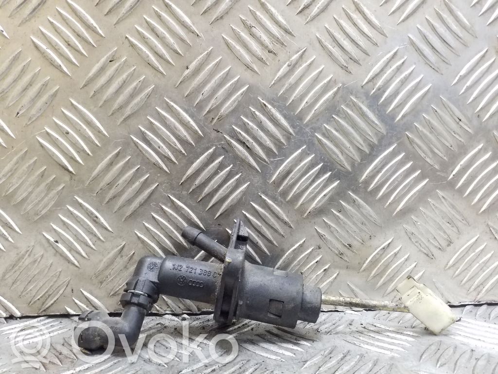 Volkswagen Golf IV Kytkimen pääsylinteri 