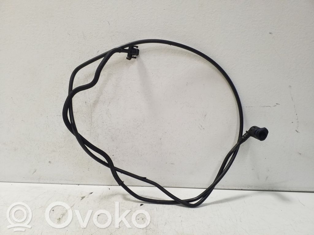 Volvo XC60 Conductă/furtun lichid de răcire motor 