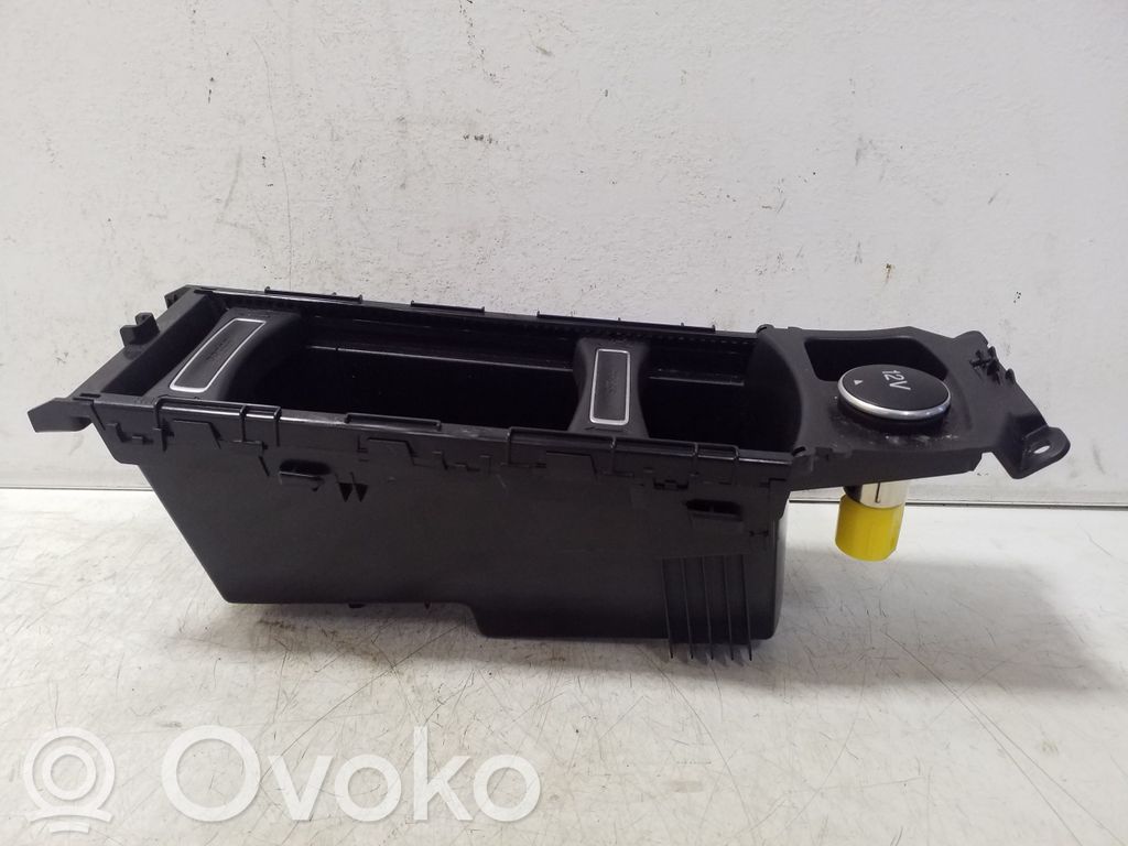 Mukiteline edessä   F1CBR13560ABW