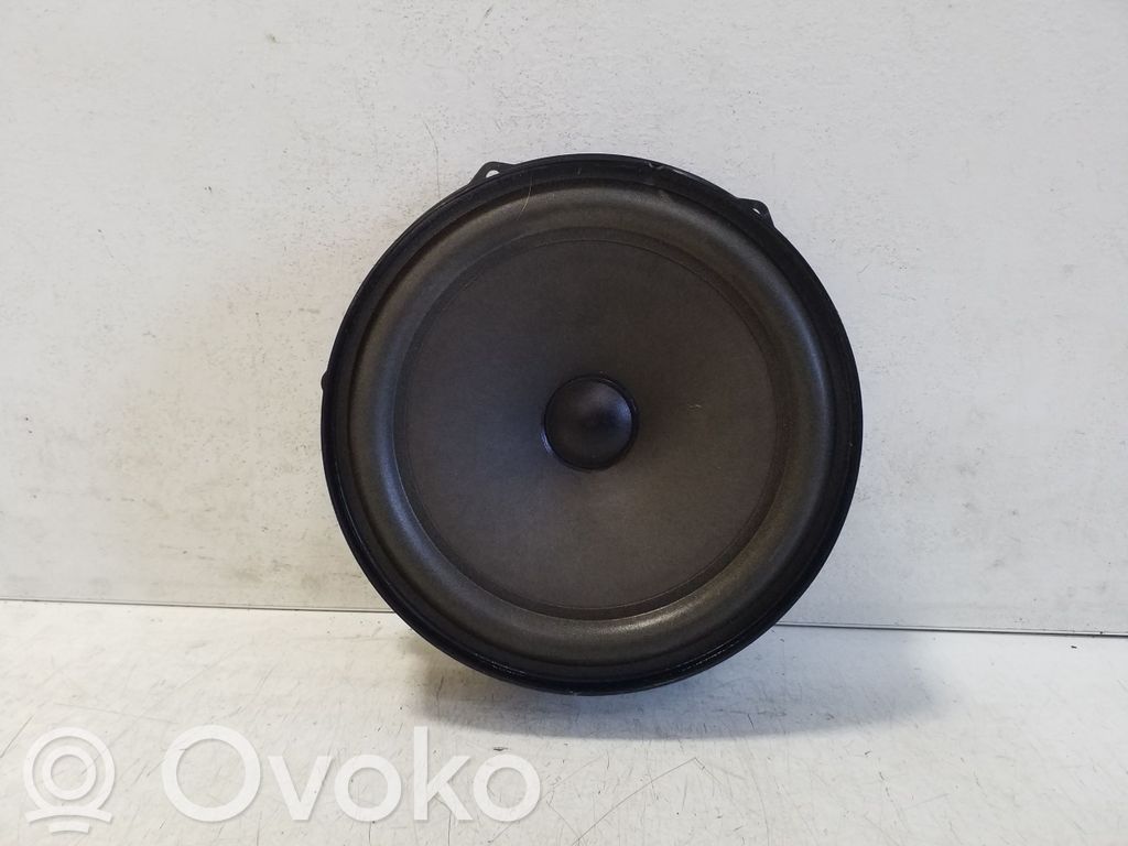 Volkswagen Touareg II Haut-parleur de porte avant 