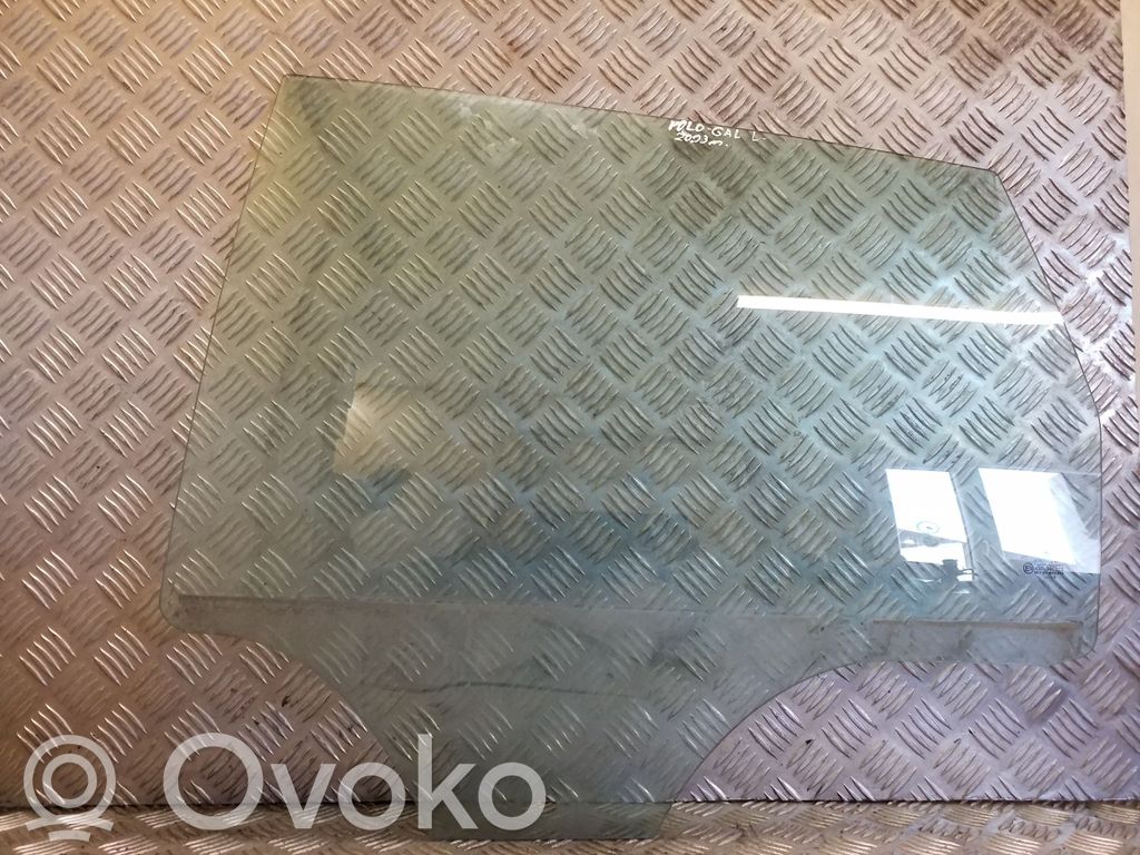 Volkswagen Polo IV 9N3 Geam ușă spate 