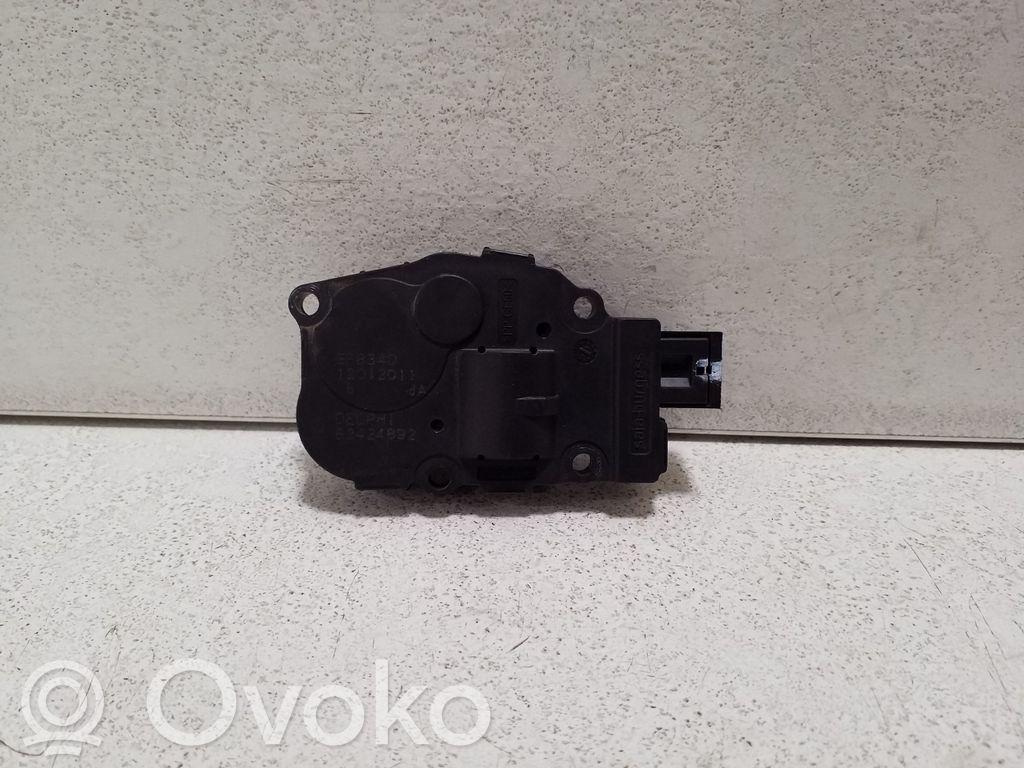 Volkswagen Touareg II Motor/actuator clapetă aer 