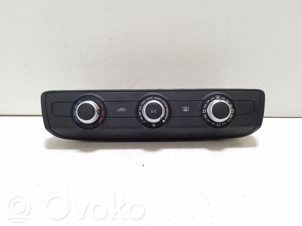 Audi A1 Climate control unit 