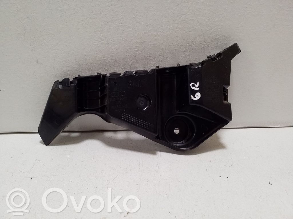 Audi A1 Soporte de montaje del parachoques trasero 
