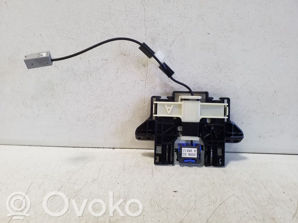 Lexus NX Antena GPS 