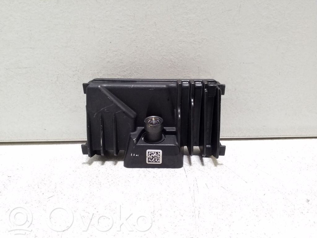 Nissan Qashqai J12 Windshield/windscreen camera 