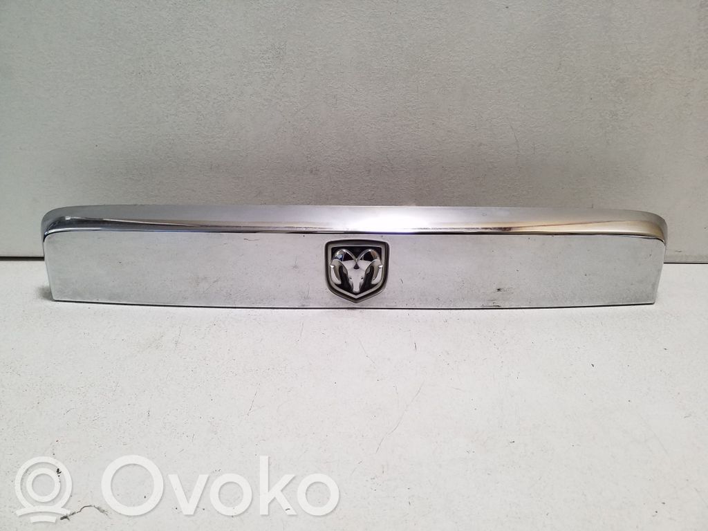 Dodge Nitro Éclairage de plaque d'immatriculation 