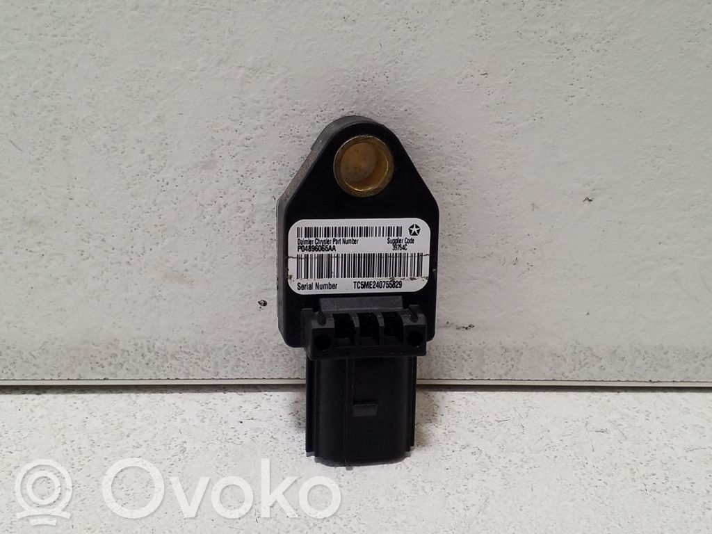 Dodge Nitro Airbag deployment crash/impact sensor 