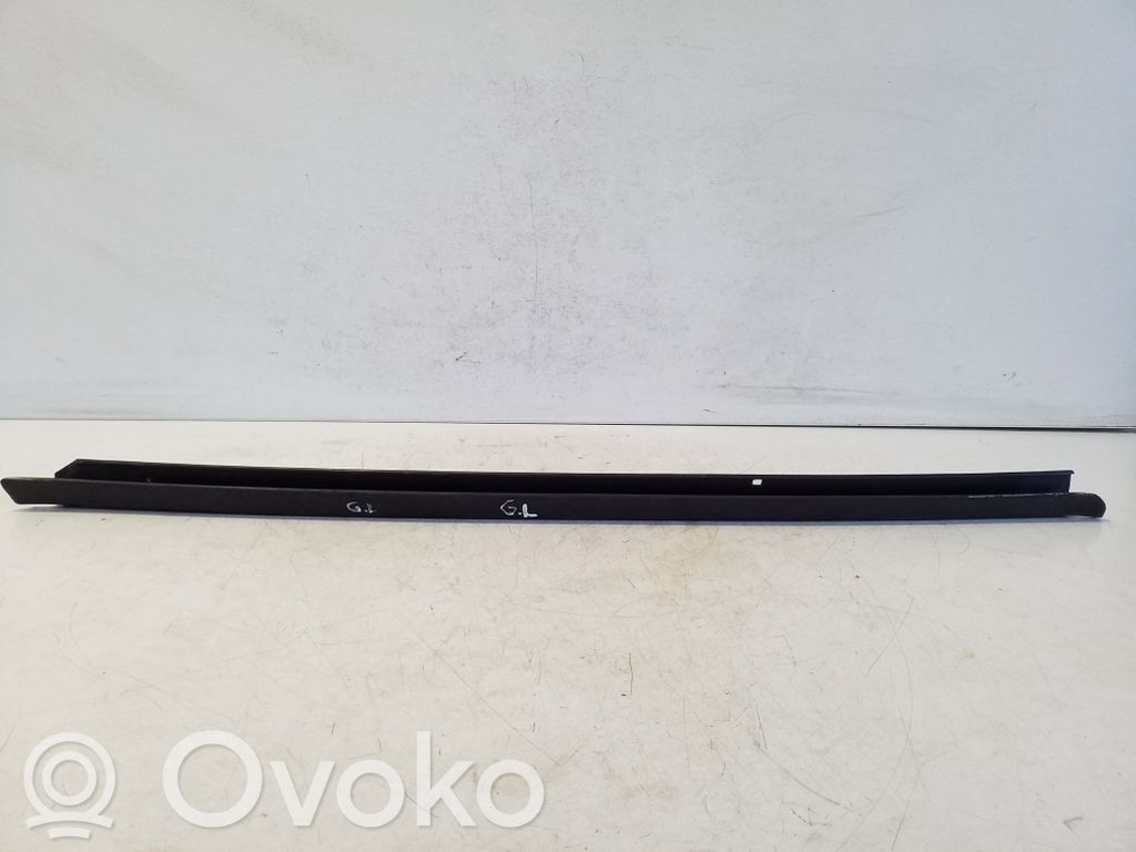 Dodge Nitro Ornament geam ușă spate