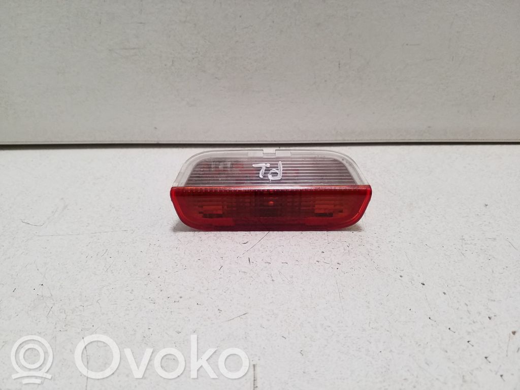 Porsche Cayenne (92A) Luz interna puerta delantera 