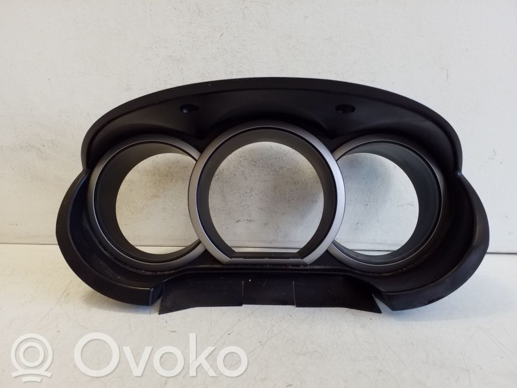 Suzuki Grand Vitara II Mască ceasuri bord 
